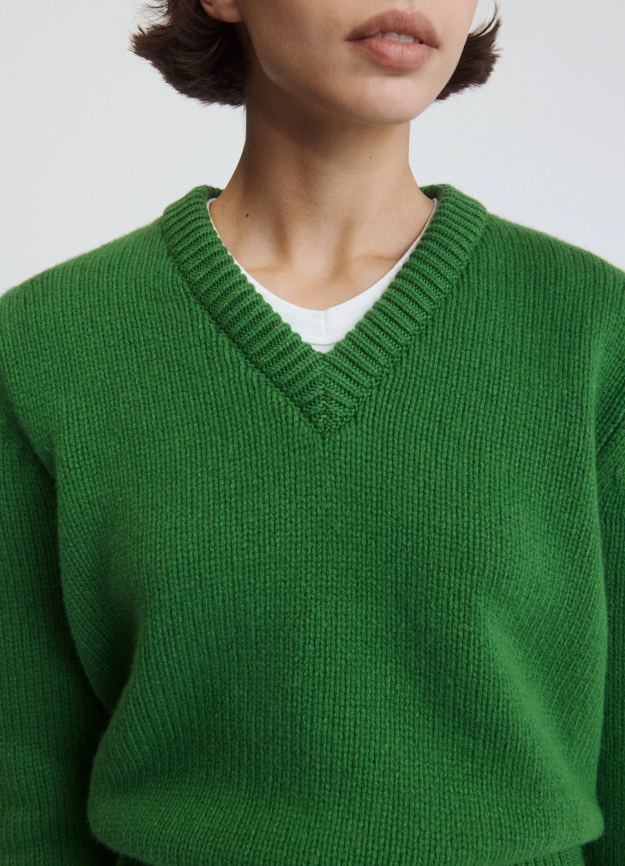 Glenn V-Neck in Green